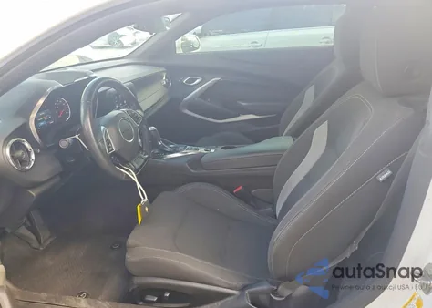 2022 Chevrolet Camaro Lt1 z USA, uszkodzony, nr VIN 1G1FF1R79N0100077